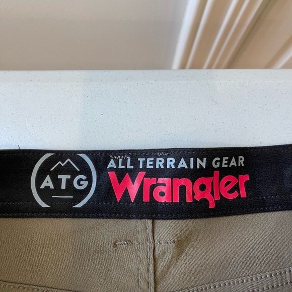 Wrangler All Terran Gear Men's pants 40x34 work weak hiking camping outdoor - Picture 2 of 14